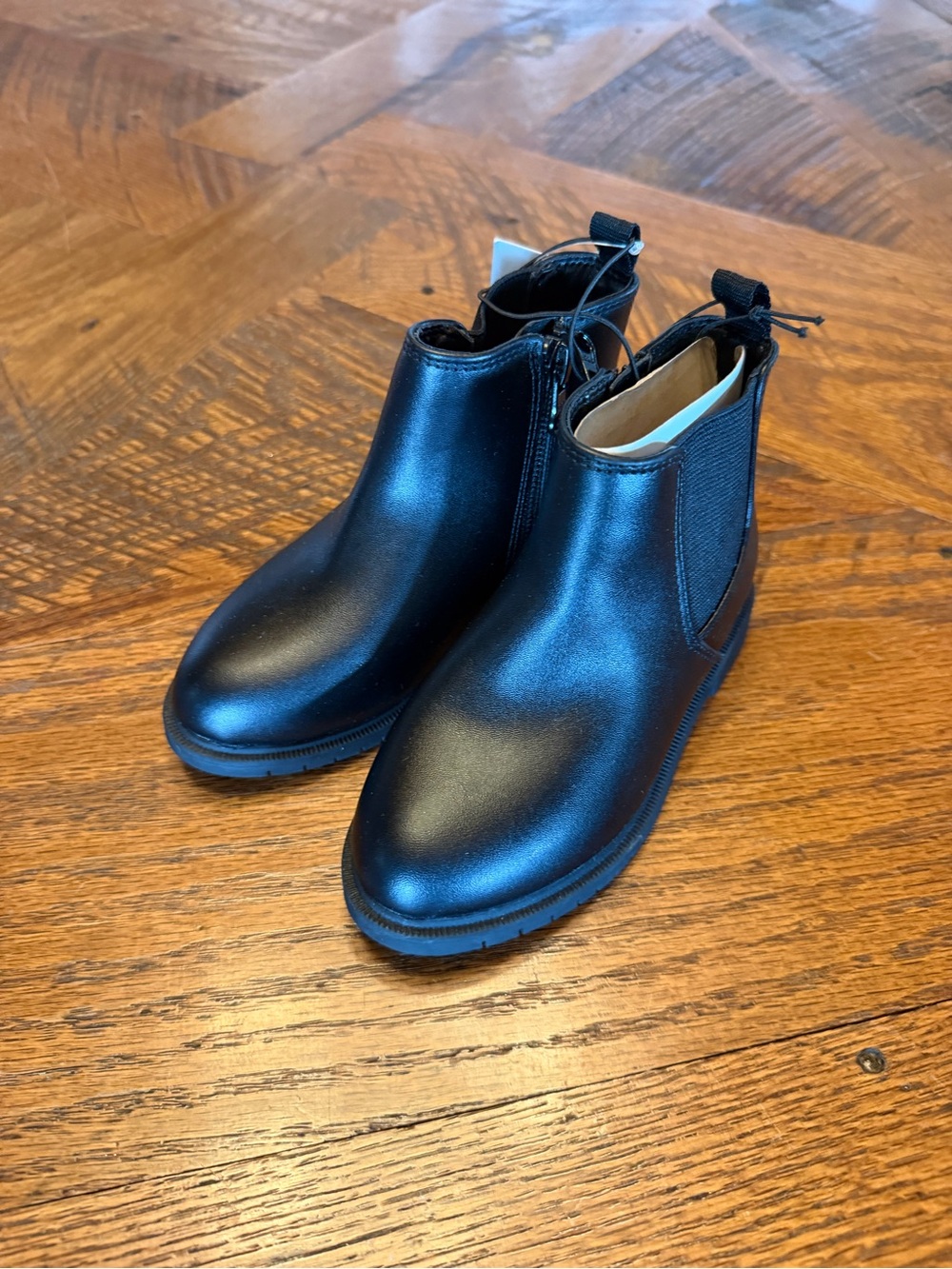 Cat & Jack Black Kids Chelsea ankle boots sz 9